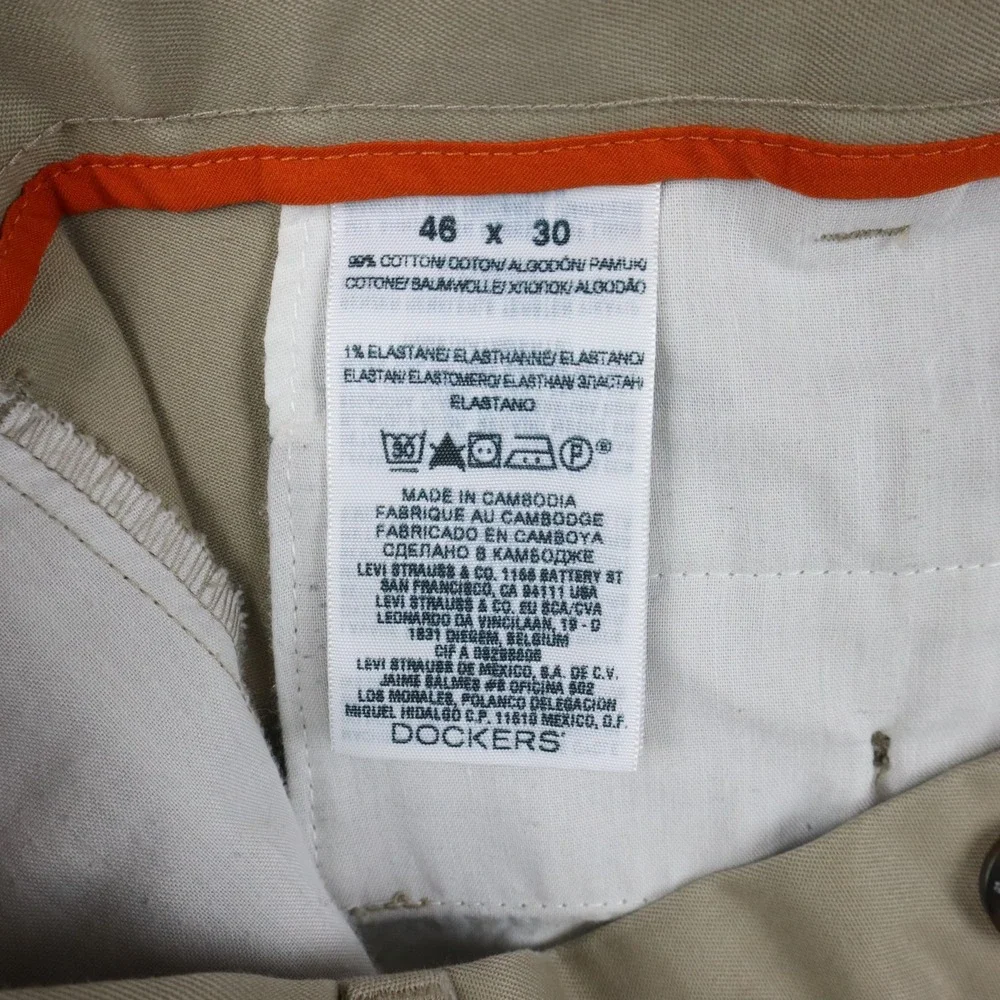 Dockers Pants Mens 46x30 D3 Classic Fit Signature Khaki Straight Leg Pleated Tan